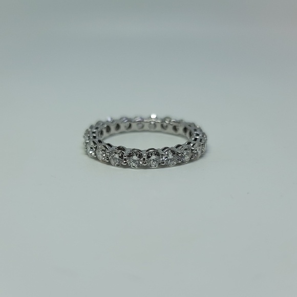 Genuine 2.00ct Diamond & Platinum Eternity Band - Picture 13 of 16